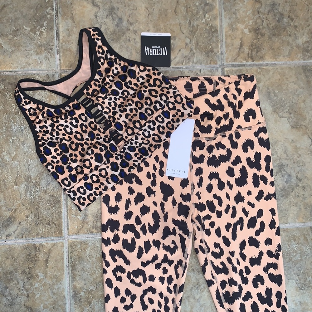 Cheetah Print Workout Bundle - Picture 3 of 10